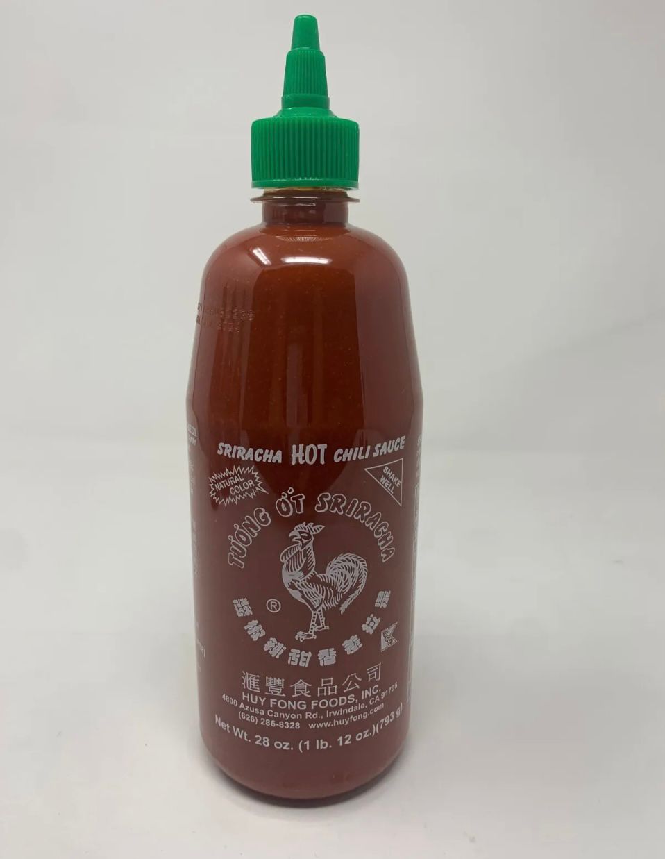 Huy Fong Sriracha Hot Chili Sauce 28oz.